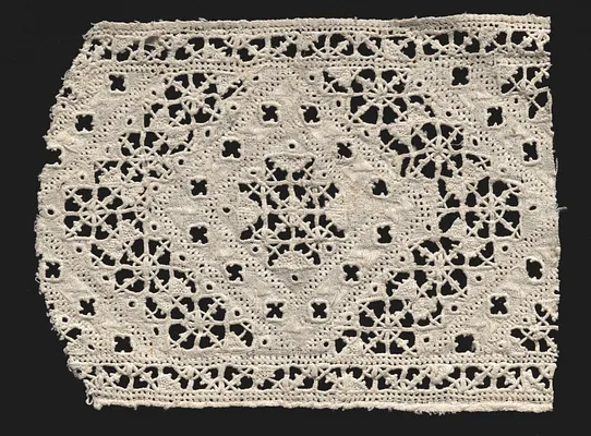 Lace fragment