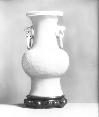 Vase with Design of Chrysanthemums