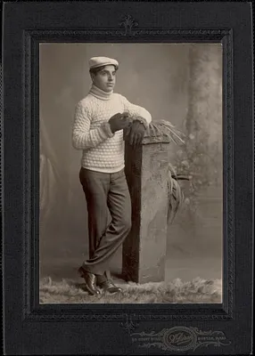 Studio portrait of Leon Abdalian