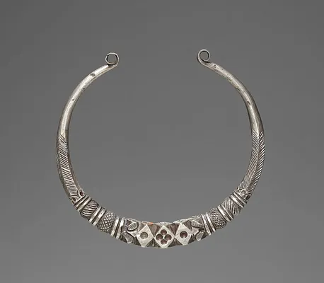 Neckpiece