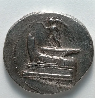 Tetradrachm: Nike on Ship's Prow, Blowing Trumpet (obverse)