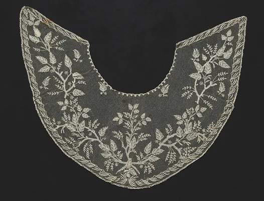 Lace Collar