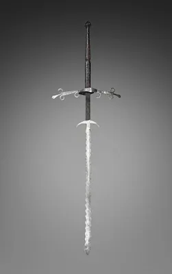 Two-Handed Sword with Flamboyant Blade