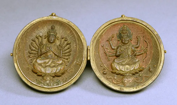 Locket with Two Buddhist Deities