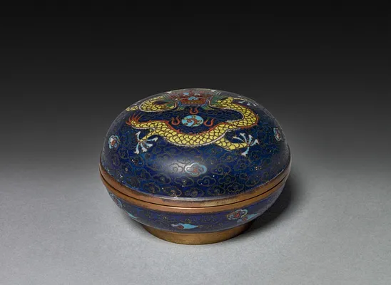 Box with Dragon