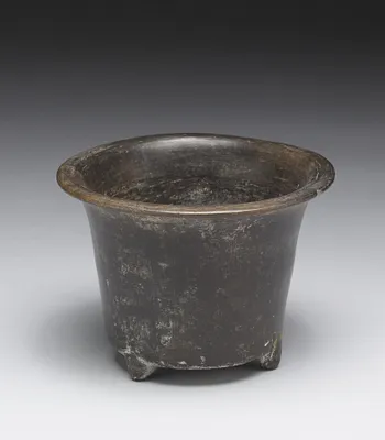 Tripod Dish