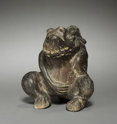 Jar in Shape of Grotesque Beasts
