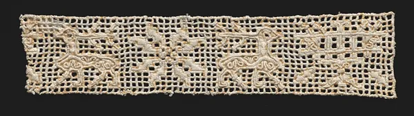 Lace fragment