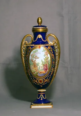 Oviform Vase (Vase Paris nouvelle forme)