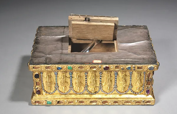 Trap door for the Portable Altar of Countess Gertrude