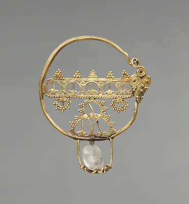 Earring with Openwork