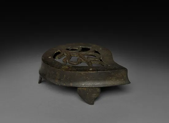 Leaf-shaped Trivet