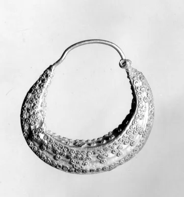 Earring