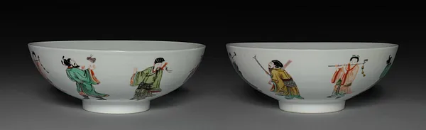 Pair of Bowls with Eight Immortals