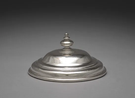 Two-Handled Cup (lid)