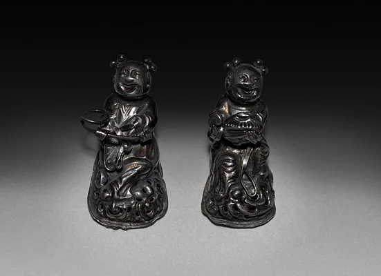 Seated Figures
