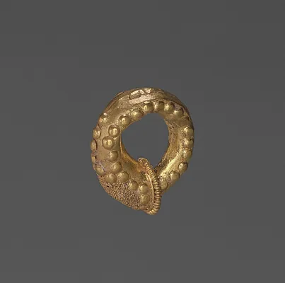 Earring