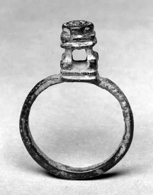 ""Shrine"" Type Ring, Perhaps Referring to the Holy Sepulchre