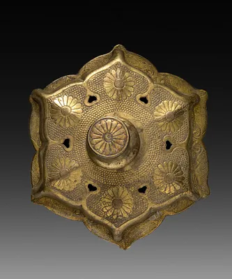 Gilt Nail Head