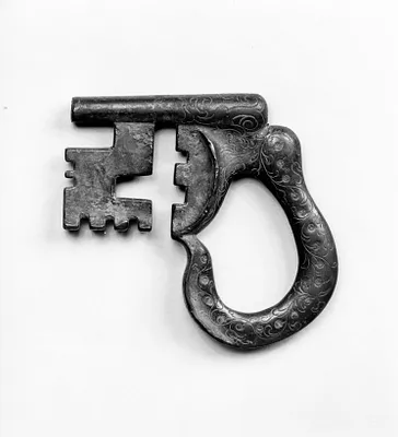 Large Key with Handle
