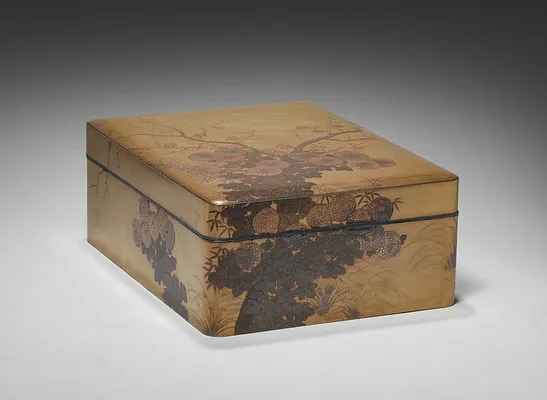 Document Box (Ryōshibako) with Chrysanthemum and Plum