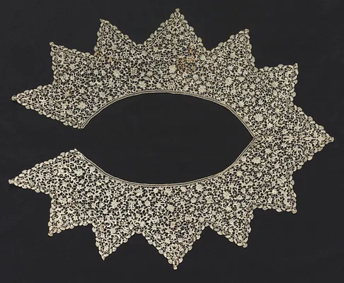 Lace Bertha