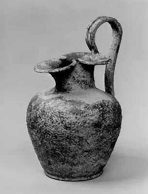 Oinochoe