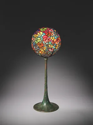 Autumn Leaf Globe Table Lamp