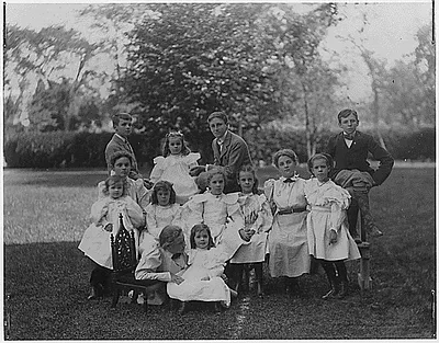 Franklin D. Rooseveltand cousins in Fairhaven, Massachusetts