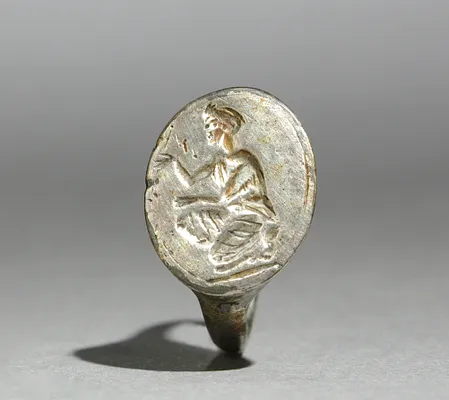 Finger Ring