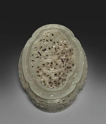 Oval Stand