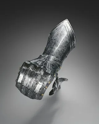 Gothic Mitten Gauntlet for the Right Hand