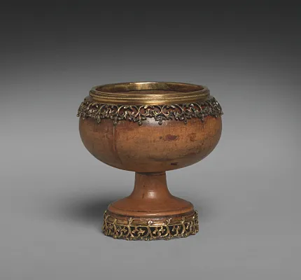 Double Cup (Mazer) (lid)