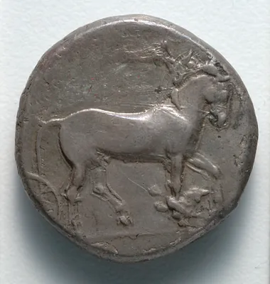 Tetradrachm: Quadriga (obverse)