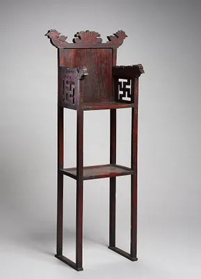 Altar High Chair (Kyo-Yi)