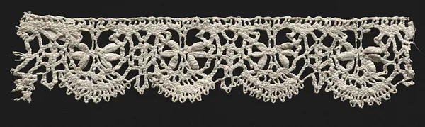 Lace Edging of Bell Points