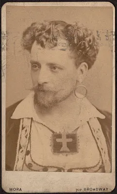 Victor Capoul
