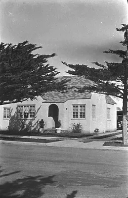 Photograph of Early 20th Century Stucco House
