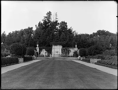 Garden at Larz Anderson Park