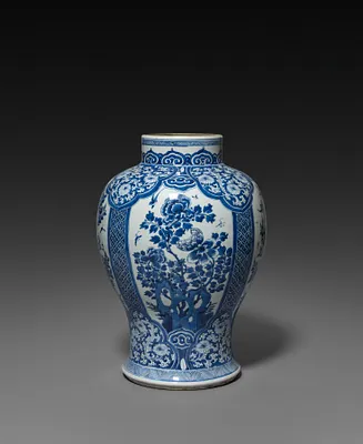 Vase with Cover