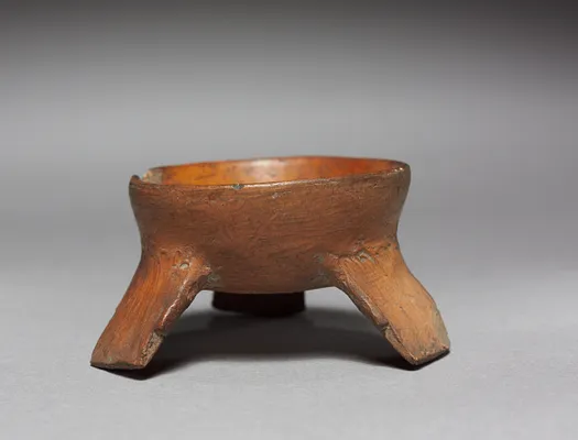 Tripod Dish