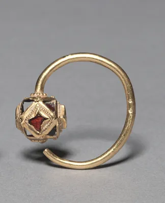 Earring