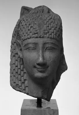 Head of Isis or Queen as Isis