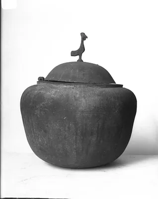 Bowl with Incised Lotus, Spirals, and Tongue Patterns