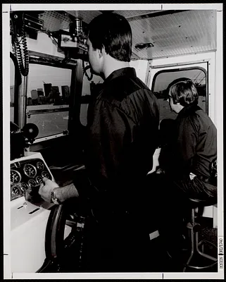 Port safety: Bridge of Boston fire boat
