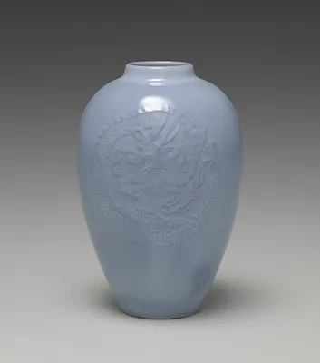 Vase with Dragon Roundels