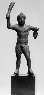 Herakles Raising a Club