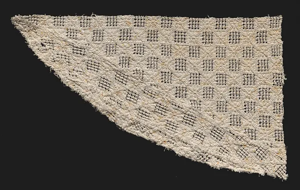 Lace fragment