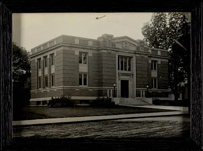 The Leominster Public Library