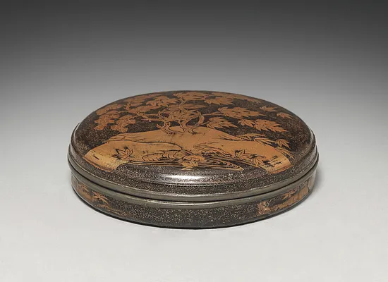 Mirror Container with Design of Maple Tree and Autumn Shower